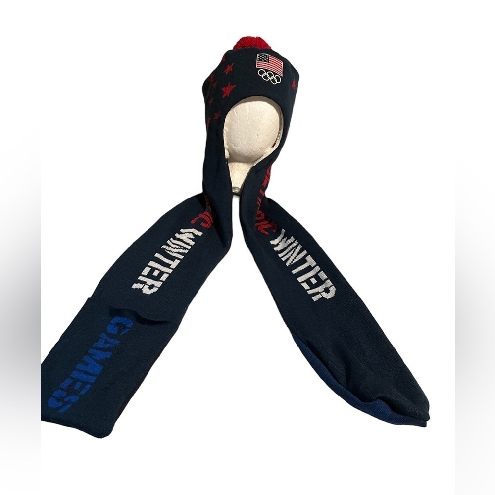 Team Apparel United States Olympics Committee Winter Hat With Built In Scarf